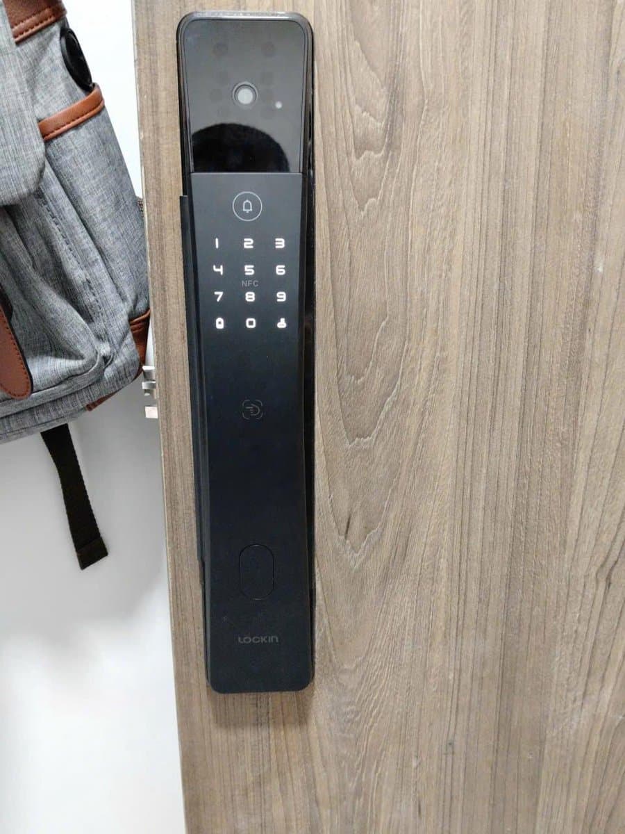 LOCKIN Q2F - Khóa cửa thông minh Push-Pull có camera, mặt ngoài, màu đen