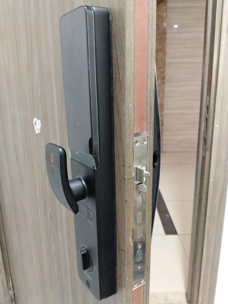 Kaadas S110 - Mặt trong khóa cửa thông minh, tay gạt, màu đen nhám