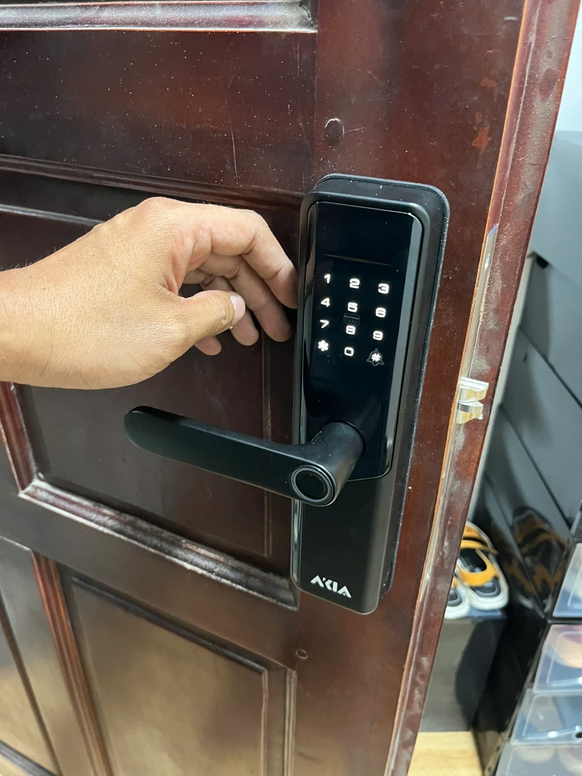 Khoá điện tử lắp cửa gỗ — công trình thực tế doorlock.vn (19/06/2026)