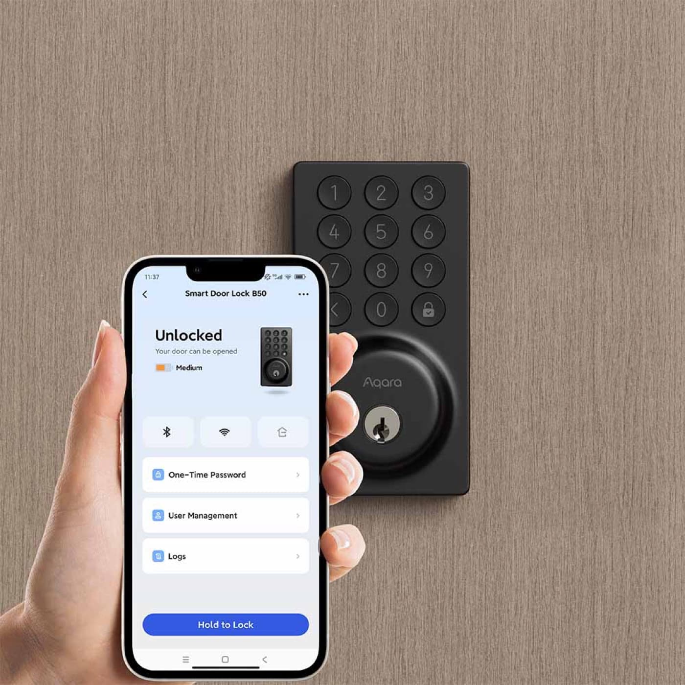 Mở khóa Aqara B50 bằng chìa cơ dự phòng