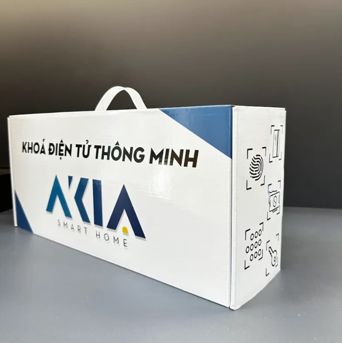Chi tiết khóa vân tay AKIA S610 cửa nhôm