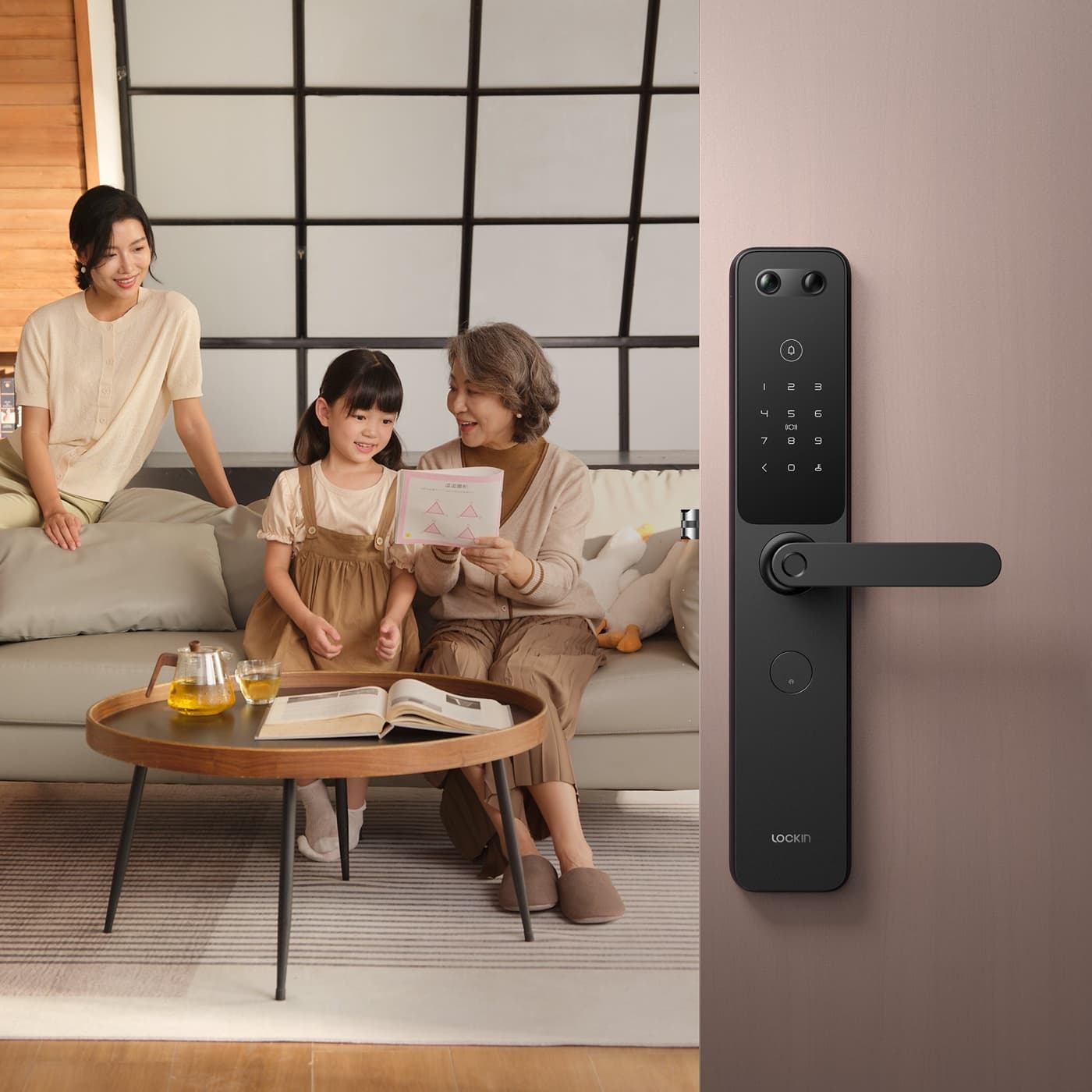 Khóa Lockin X9 Pro với camera mắt thần quan sát khách trước cửa