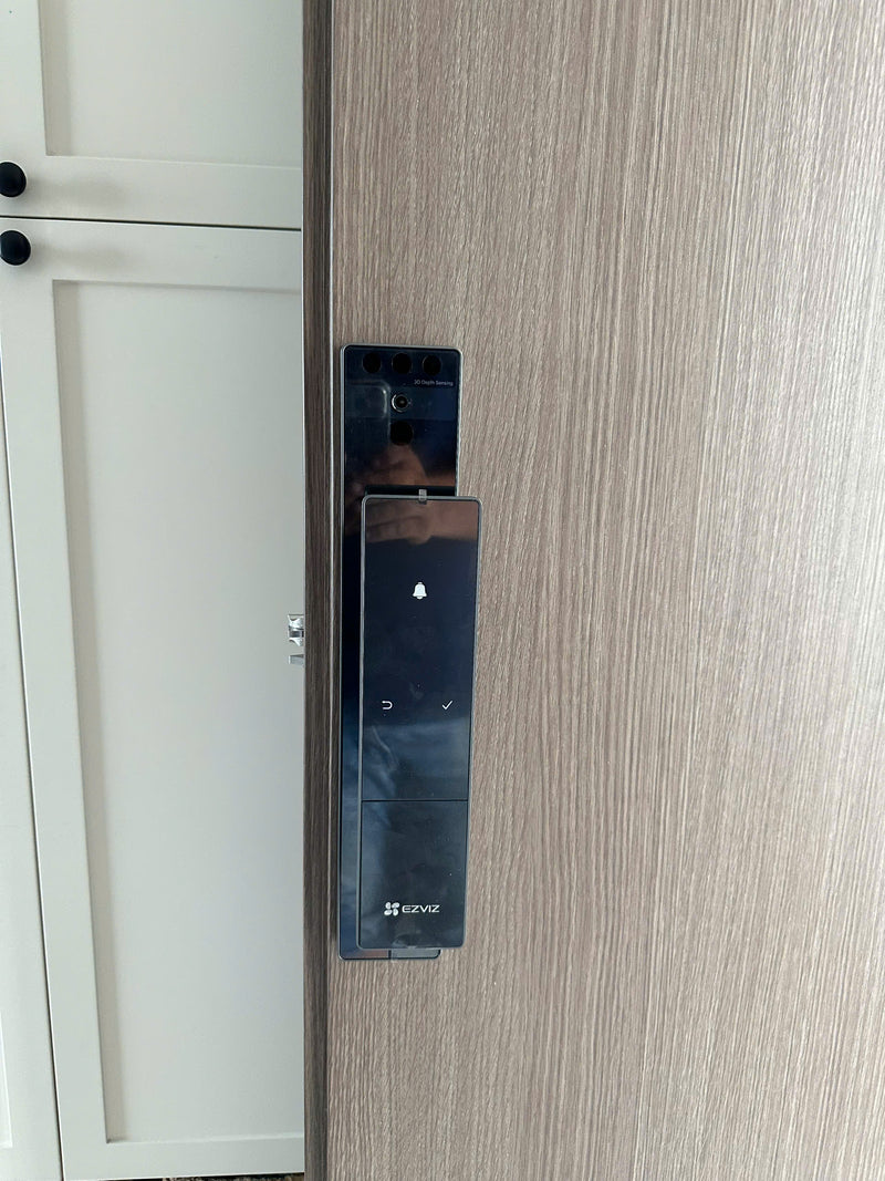 Hình ảnh thực tế của khoá Ezviz DL50FVS